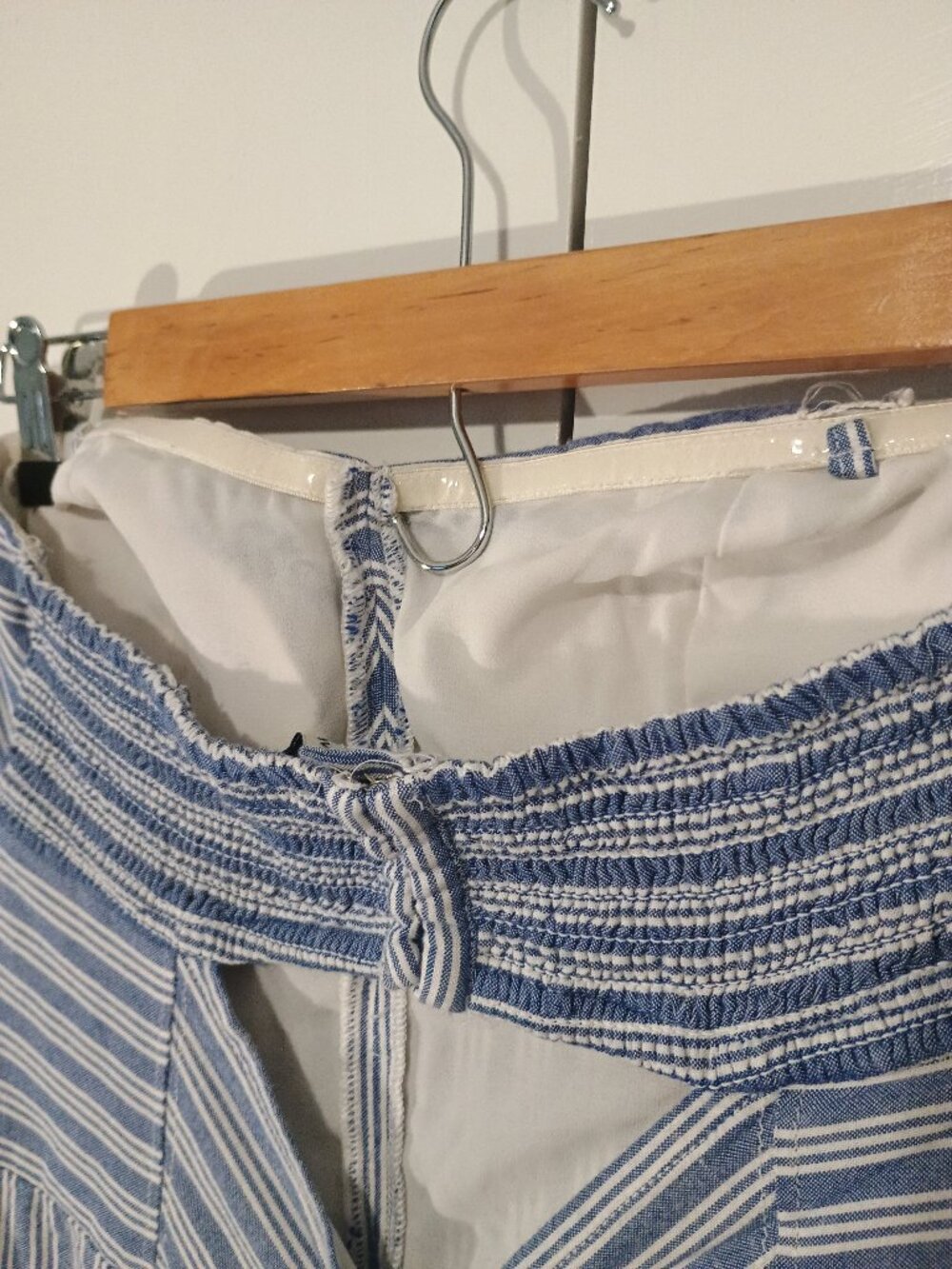 American Eagle Size 4 Blue White Striped Strapless Wide-Leg Jumpsuit - Picture 10 of 11